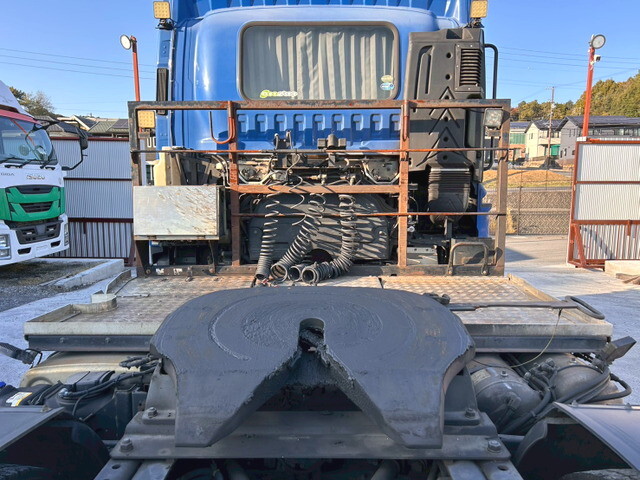 いすゞギガトレーラーヘッド（トラクターヘッド）大型（10t）[写真11]