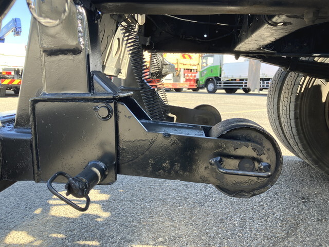 UDトラックスコンドルコンテナ専用車増トン（6t・8t）[写真16]