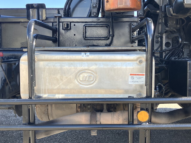 UDトラックスコンドルコンテナ専用車増トン（6t・8t）[写真22]