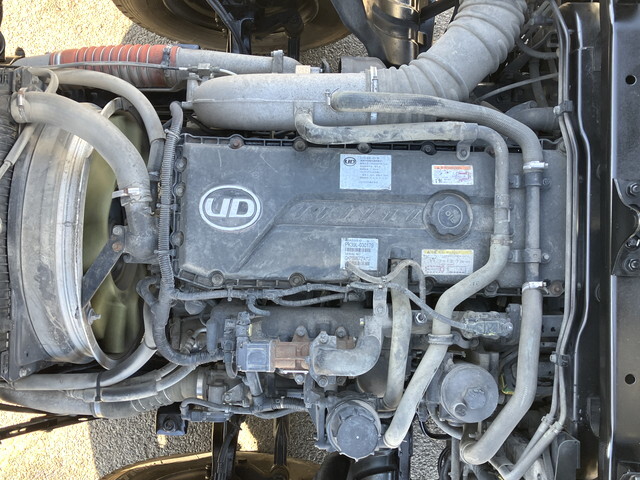 UDトラックスコンドルコンテナ専用車増トン（6t・8t）[写真28]