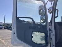 UDトラックスコンドルコンテナ専用車増トン（6t・8t）[写真30]