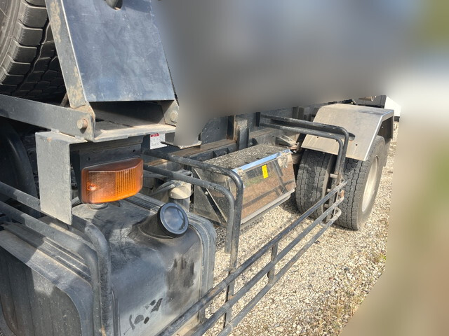 UDトラックスコンドルコンテナ専用車増トン（6t・8t）[写真03]