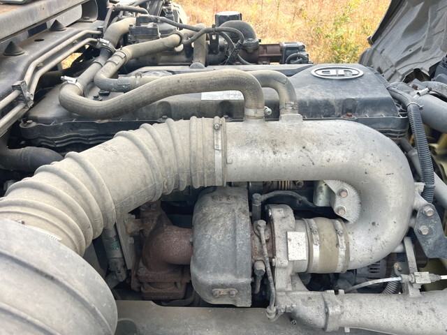 UDトラックスコンドルコンテナ専用車増トン（6t・8t）[写真06]