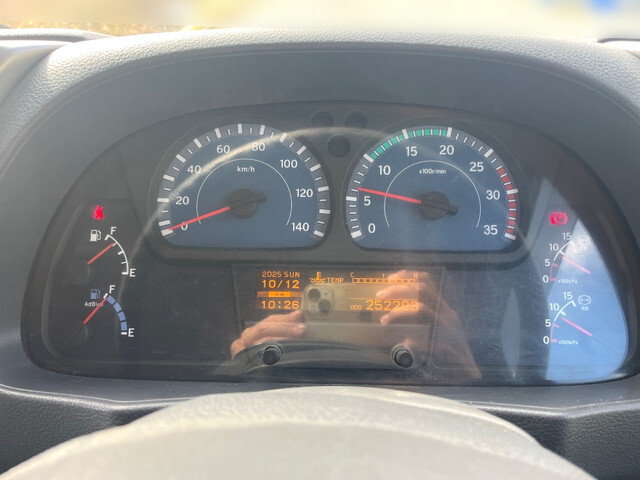 UDトラックスコンドルコンテナ専用車増トン（6t・8t）[写真09]