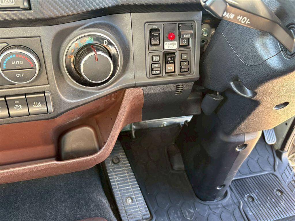 日野レンジャー冷凍車（冷蔵車）中型（4t）[写真18]