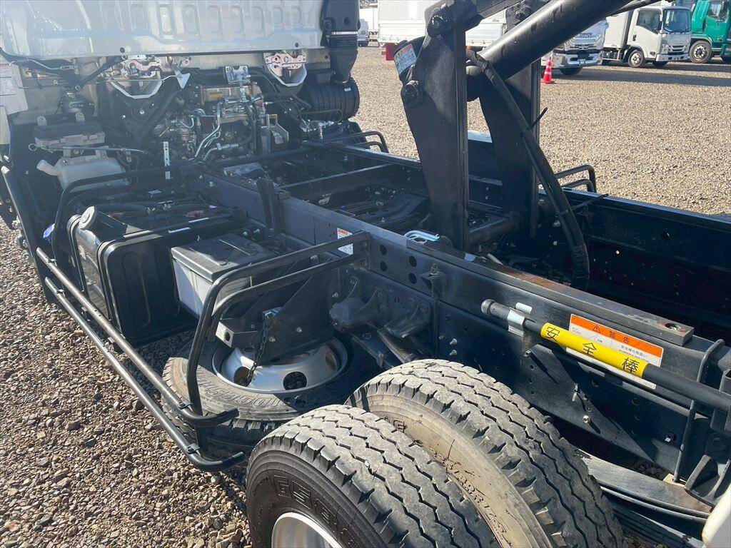 いすゞフォワードダンプ中型（4t）[写真15]