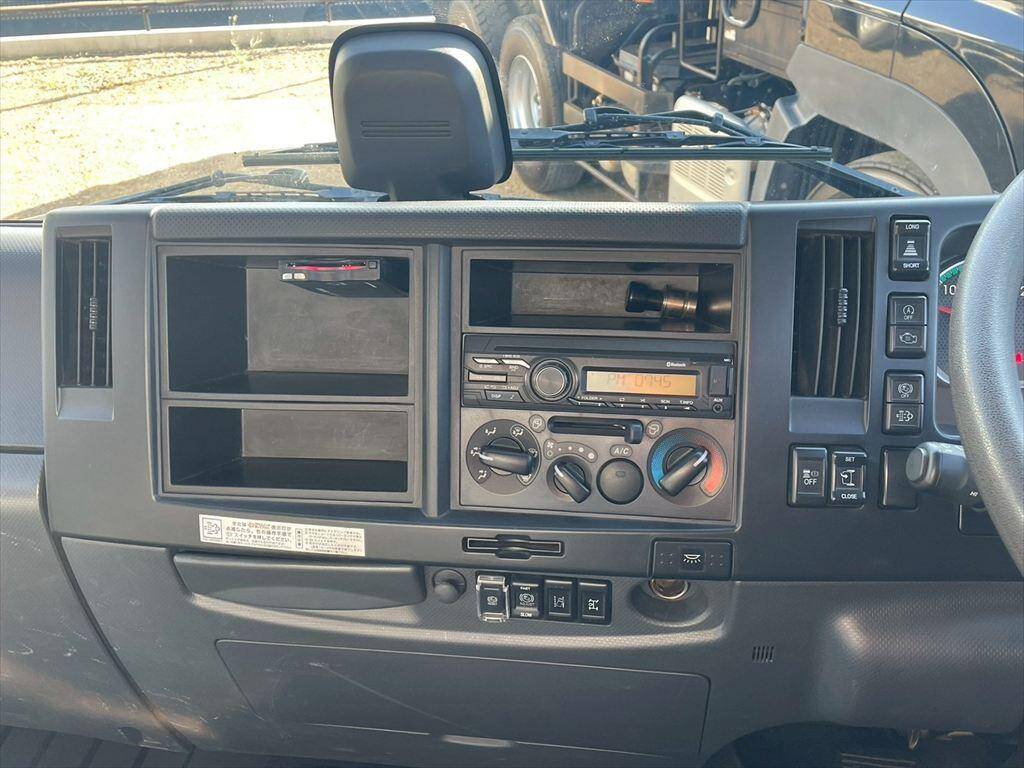 いすゞフォワードダンプ中型（4t）[写真22]