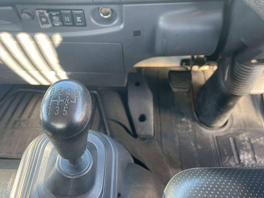 いすゞフォワードダンプ中型（4t）[写真23]