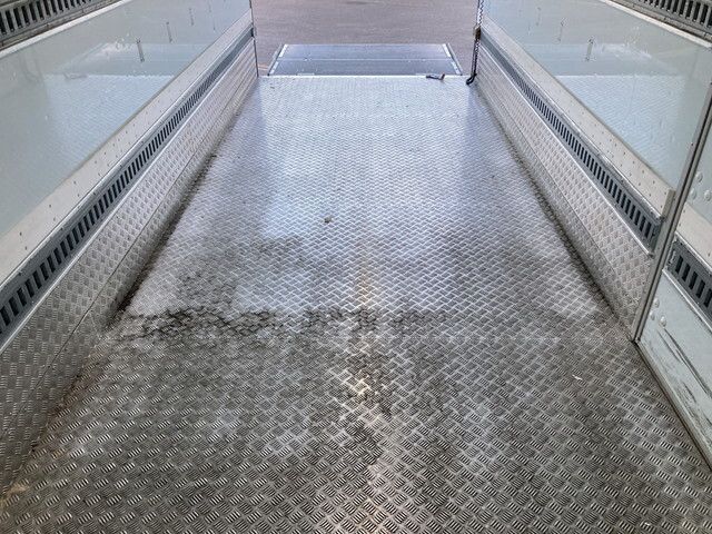 日野レンジャー冷凍車（冷蔵車）中型（4t）[写真15]