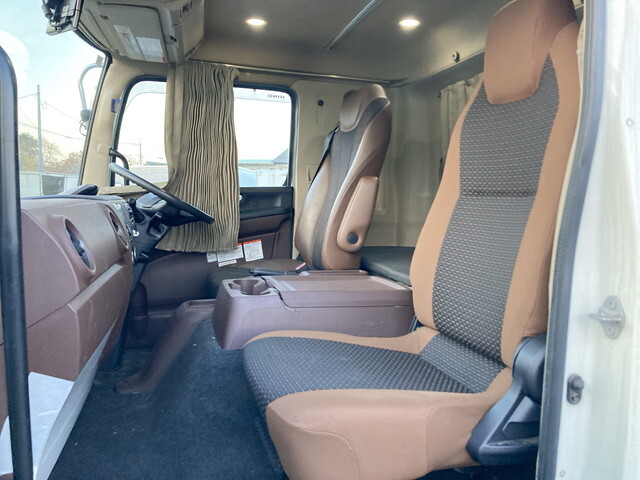 日野レンジャー冷凍車（冷蔵車）中型（4t）[写真33]