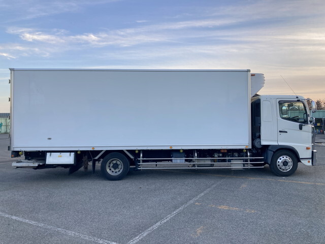 日野レンジャー冷凍車（冷蔵車）中型（4t）[写真06]