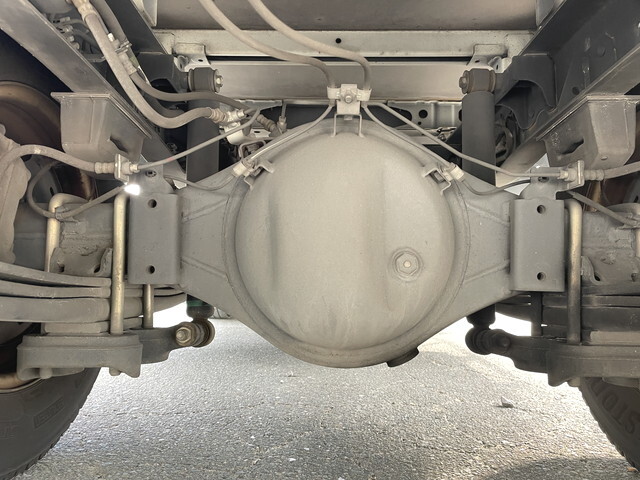 トヨタトヨエース平ボディ小型（2t・3t）[写真24]