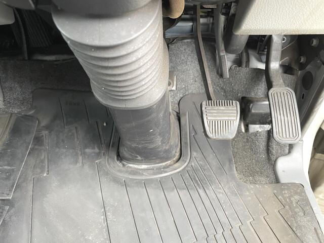 トヨタトヨエース平ボディ小型（2t・3t）[写真38]