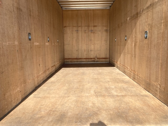 いすゞエルフアルミバン小型（2t・3t）[写真13]