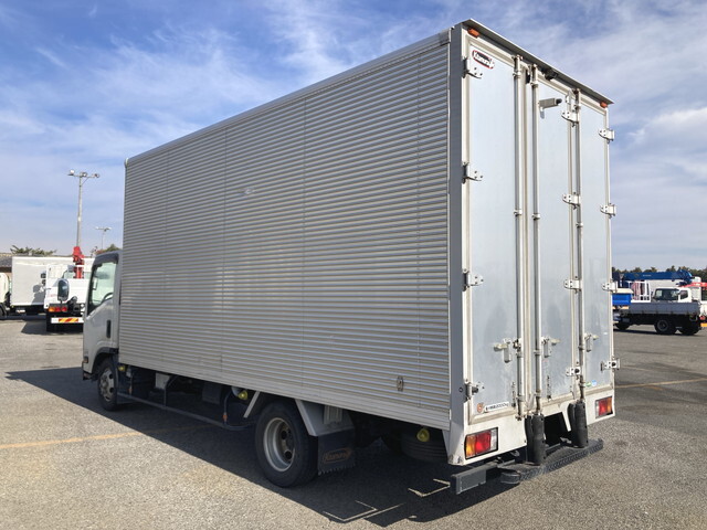 いすゞエルフアルミバン小型（2t・3t）[写真04]