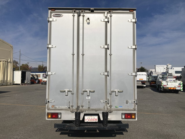 いすゞエルフアルミバン小型（2t・3t）[写真09]