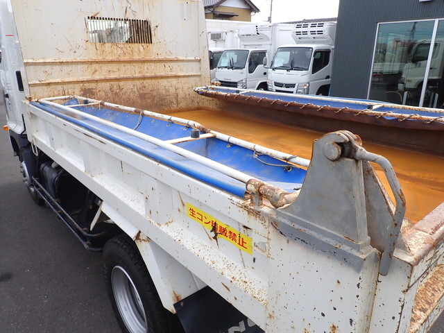 日野レンジャーダンプ中型（4t）[写真14]