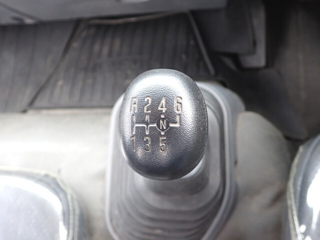 いすゞフォワードクレーン4段中型（4t）[写真29]