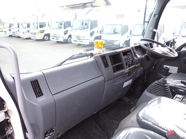 いすゞフォワードクレーン4段中型（4t）[写真33]