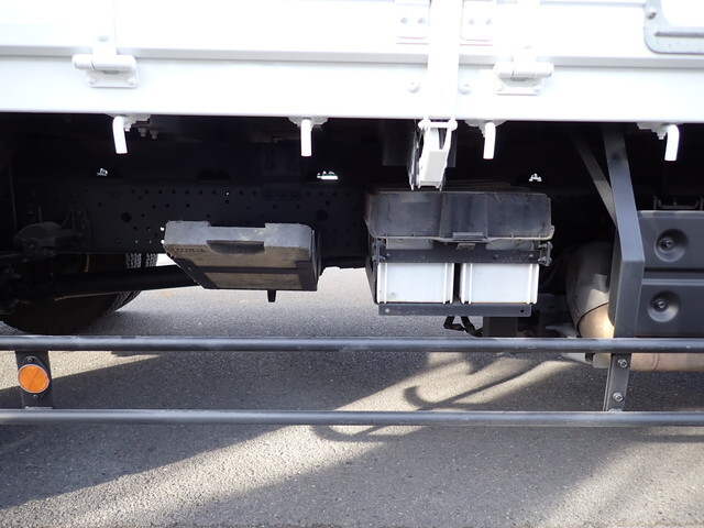 いすゞフォワードクレーン4段中型（4t）[写真39]