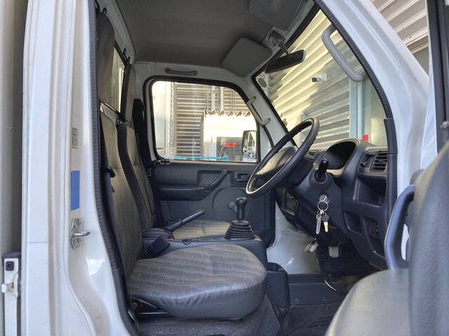 その他のメーカーその他の車種冷凍車（冷蔵車）小型（2t・3t）[写真32]