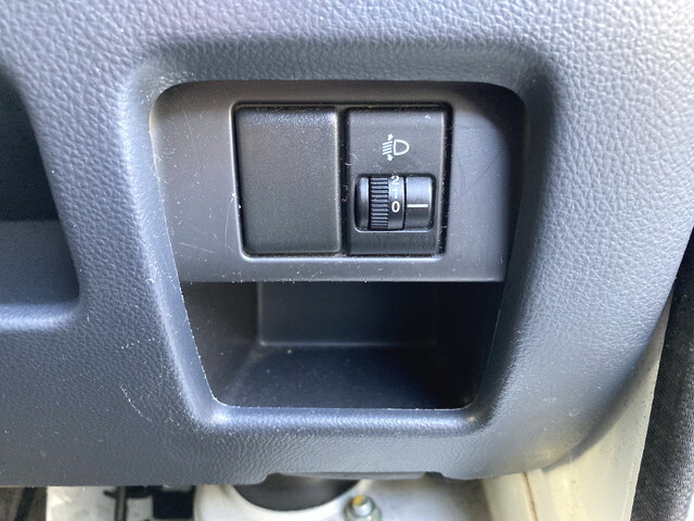 その他のメーカーその他の車種冷凍車（冷蔵車）小型（2t・3t）[写真34]