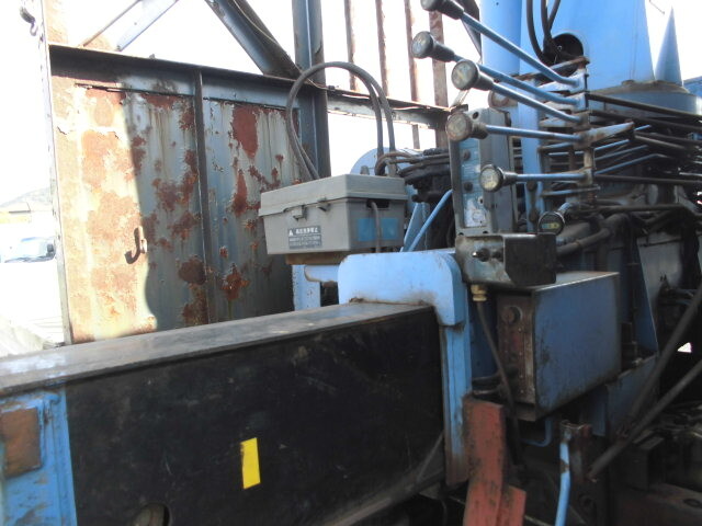 日野プロフィアセルフクレーン4段大型（10t）[写真10]