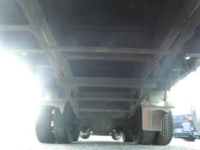 日野プロフィアセルフクレーン4段大型（10t）[写真23]