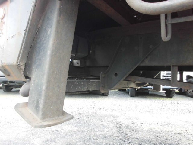 日野プロフィアセルフクレーン4段大型（10t）[写真25]