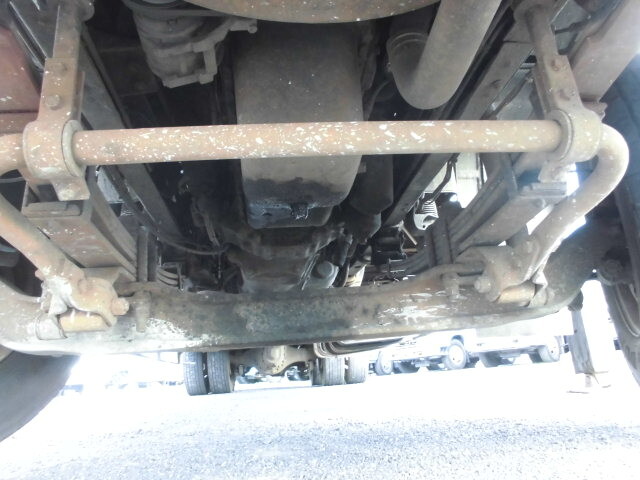 日野プロフィアセルフクレーン4段大型（10t）[写真28]