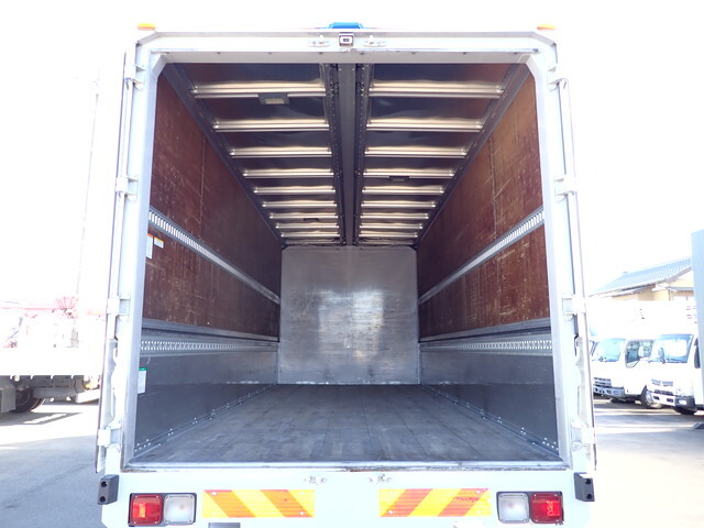 いすゞフォワードアルミウイング中型（4t）[写真17]