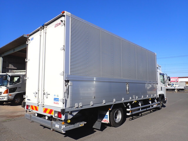 いすゞフォワードアルミウイング中型（4t）[写真04]