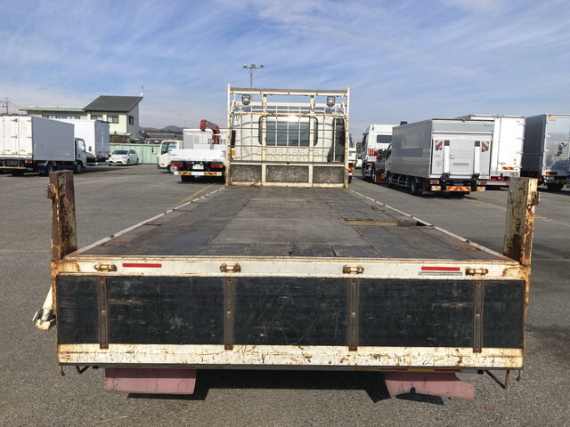 いすゞフォワード平ボディ中型（4t）[写真10]