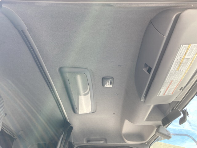 いすゞフォワード平ボディ中型（4t）[写真34]