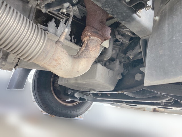 三菱ふそうキャンター平ボディ小型（2t・3t）[写真15]