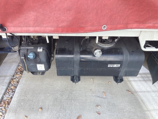 三菱ふそうキャンター平ボディ小型（2t・3t）[写真07]