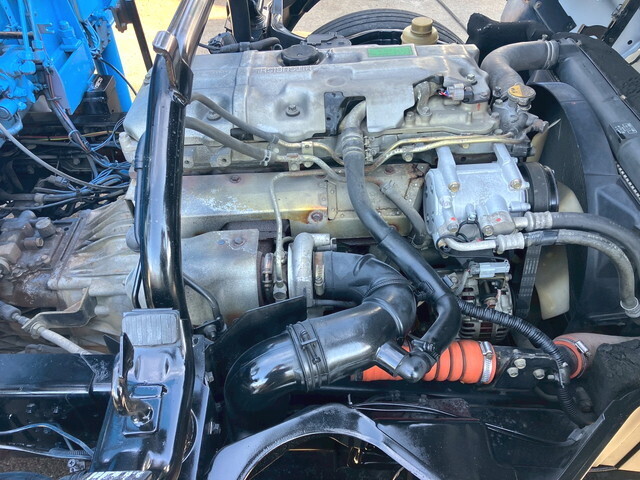 三菱ふそうキャンタークレーン4段小型（2t・3t）[写真28]