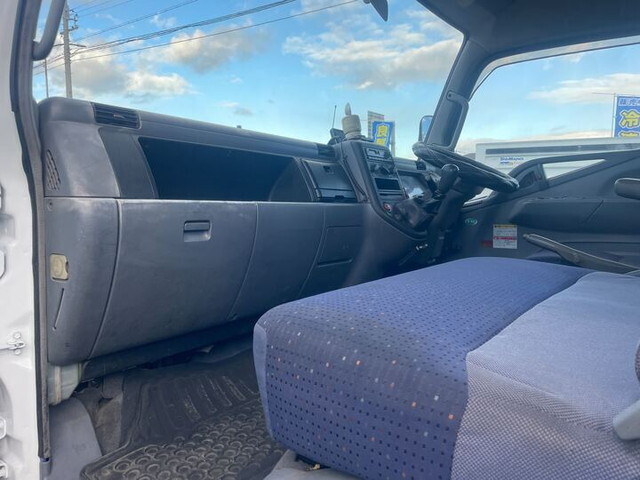 三菱ふそうキャンタークレーン4段小型（2t・3t）[写真32]