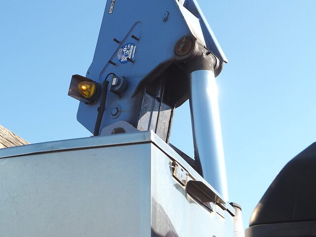 三菱ふそうスーパーグレートクレーン4段大型（10t）[写真11]