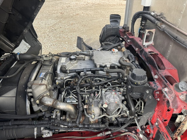 日野レンジャー冷蔵冷凍ウイング中型（4t）[写真26]