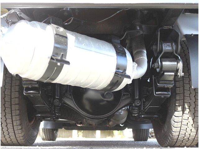 三菱ふそうキャンターダンプ小型（2t・3t）[写真24]