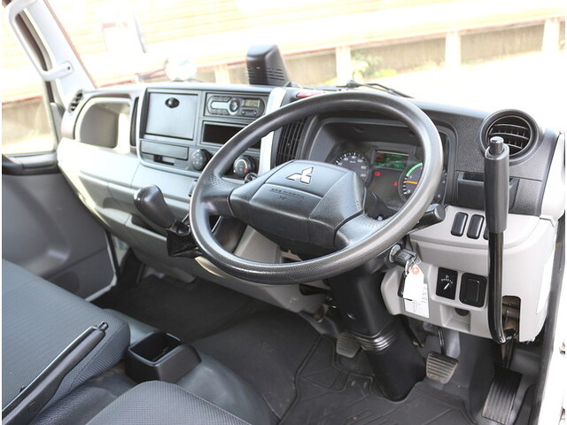 三菱ふそうキャンターダンプ小型（2t・3t）[写真30]