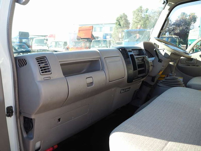 日野デュトロクレーン5段小型（2t・3t）[写真33]