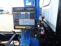 いすゞエルフセーフティクレーン3段小型（2t・3t）[写真20]