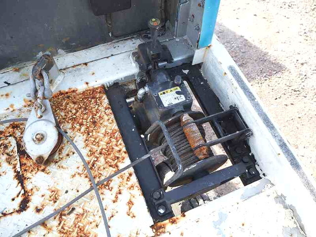 いすゞエルフセーフティクレーン3段小型（2t・3t）[写真26]