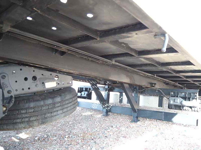 いすゞエルフセーフティクレーン3段小型（2t・3t）[写真28]