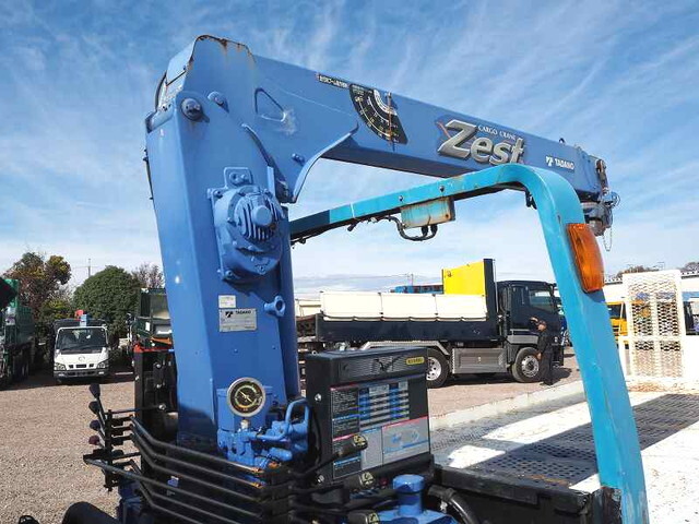 いすゞエルフセーフティクレーン3段小型（2t・3t）[写真32]