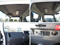 いすゞエルフセーフティクレーン3段小型（2t・3t）[写真33]