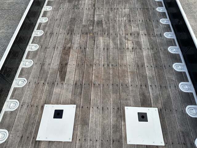 三菱ふそうファイター平ボディ増トン（6t・8t）[写真16]