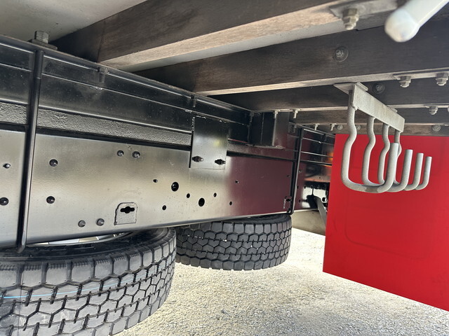 三菱ふそうファイター平ボディ増トン（6t・8t）[写真23]